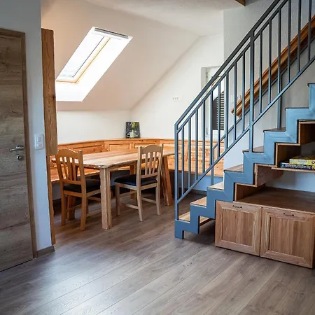 Apartma Liska *